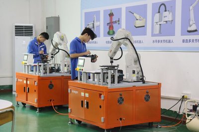 一技在手,一生無(wú)憂!珠海這所技工學(xué)校開(kāi)啟職教周活動(dòng)